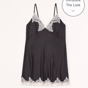 BRAND new Abercrombie and fitch nightgown